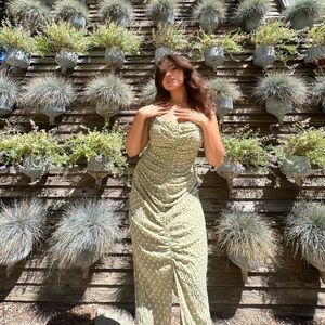 Lulu’s Green Midi Cinched Dress